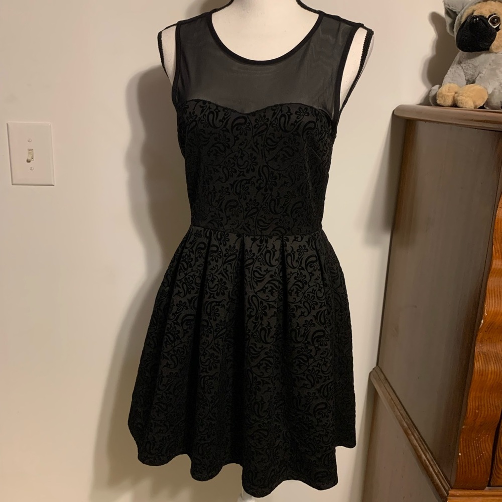 Forever 21 Black Mesh Brocade Dress
